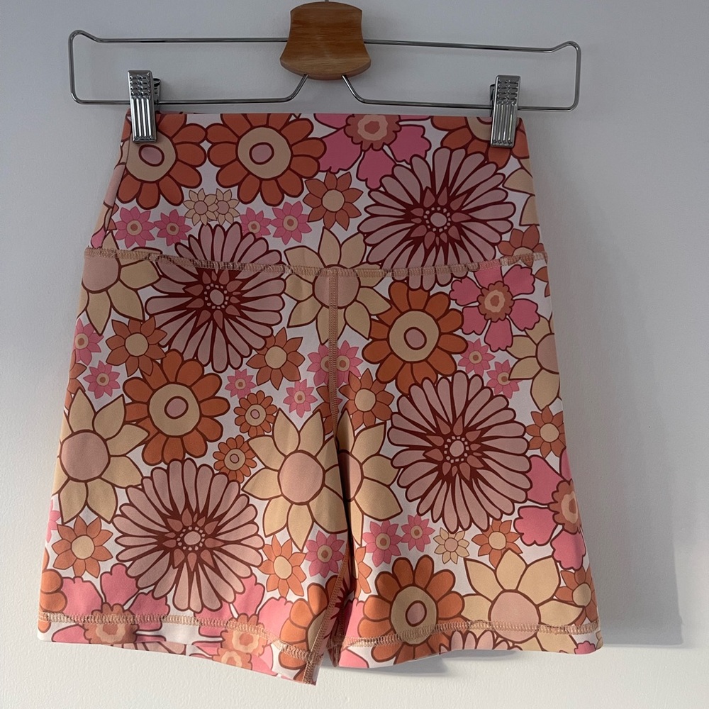 KAVALA FLOWER BIKER SHORTS